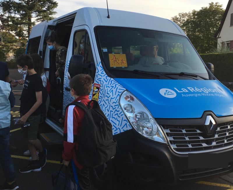 Car transport scolaire